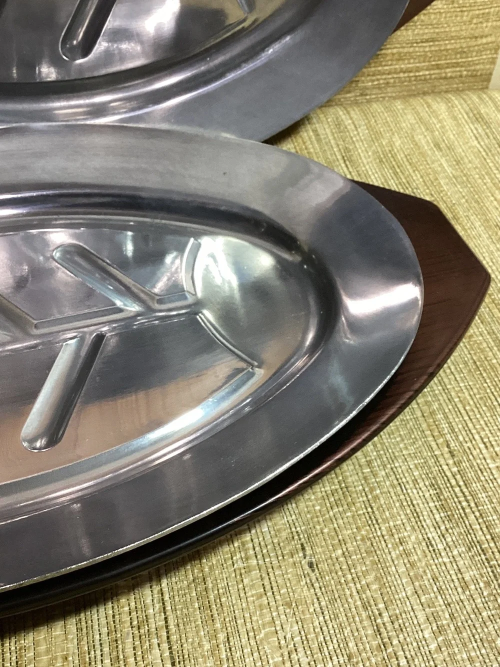 Stainless Steel Oval Serving Tray with Leaf Design - Silver